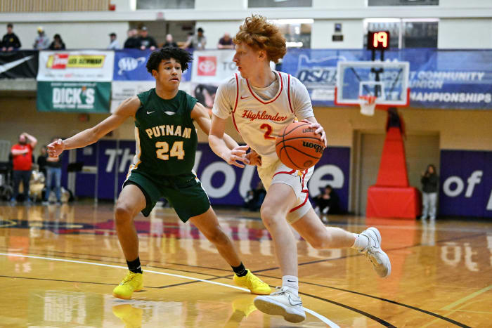 a Putnam North Eugene 5A Oregon boys basketball quarterfinal 2024 Leon Neuschwander 11